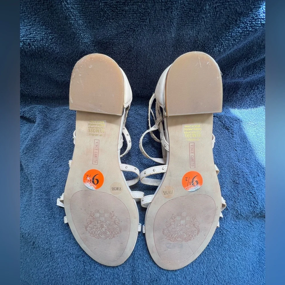 Vince Camuto Hevelli Studded Gladiator Nude Sandal - Size 9/12 - Picture 4 of 9
